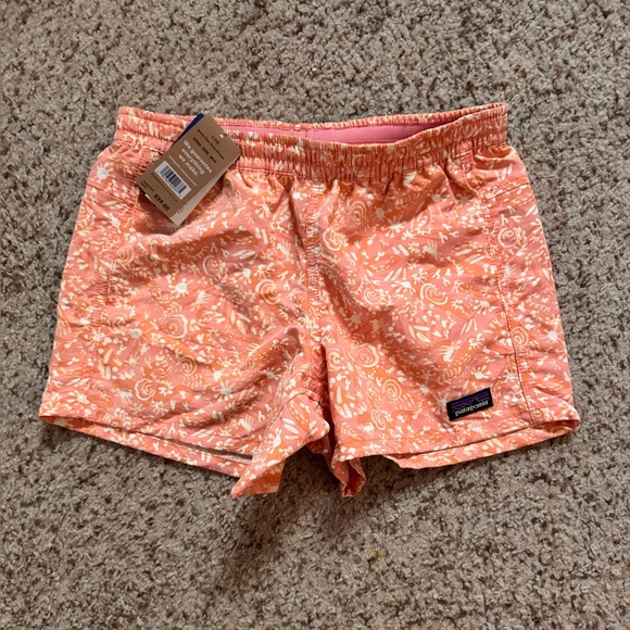 Patagonia GIRLS Baggie Shorts SIZE L (10 12) peach color NWT - Picture 3 of 7